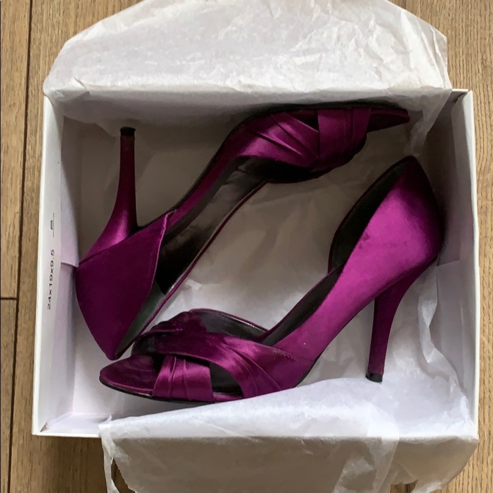 Nine West Purple Satin Pumps